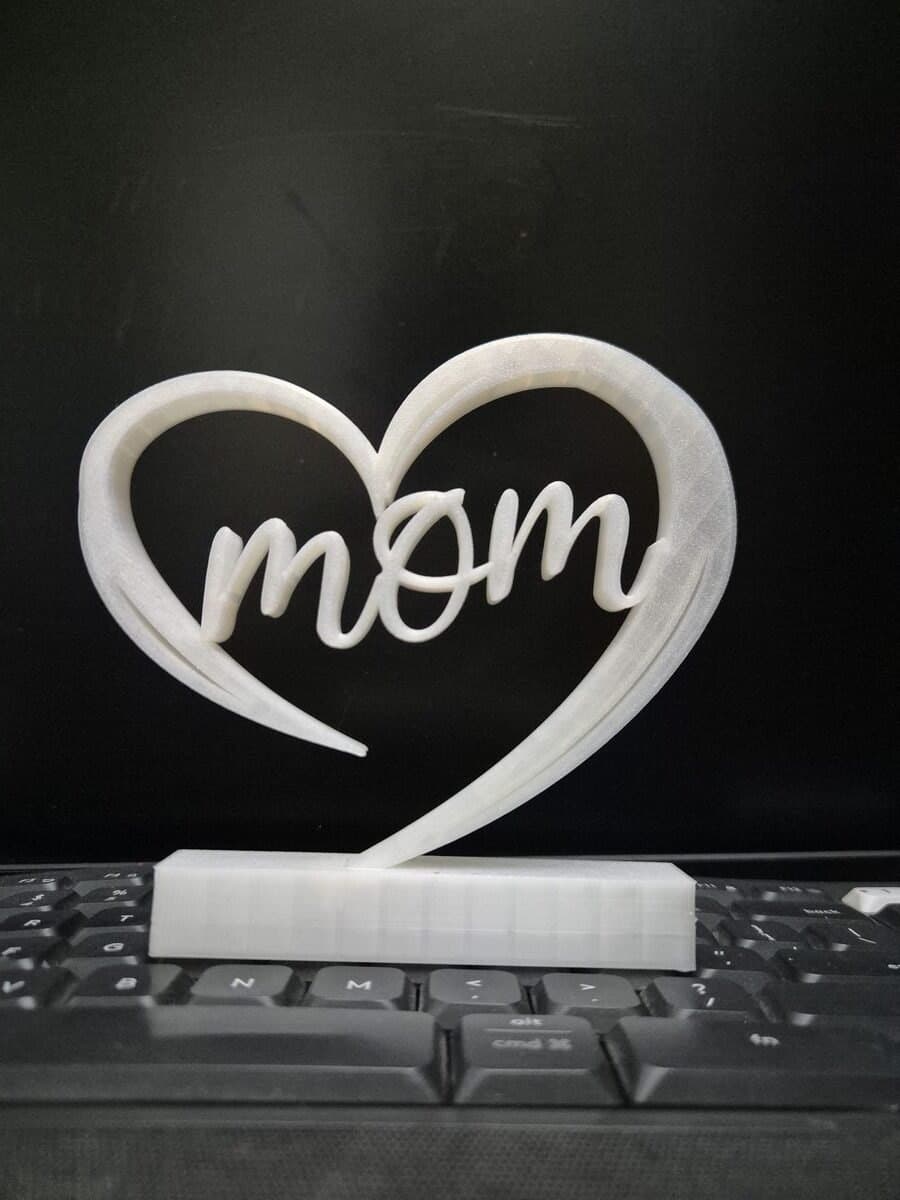Mom Heart Stand — Handcrafted by Dastaan